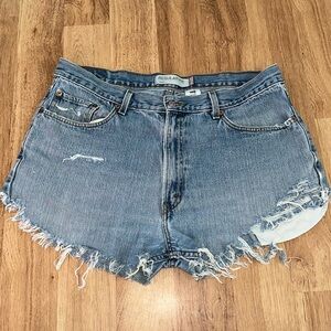 (SOLD ON ANOTHER PLATFORM) Levi’s 505 Distressed Denim Shorts